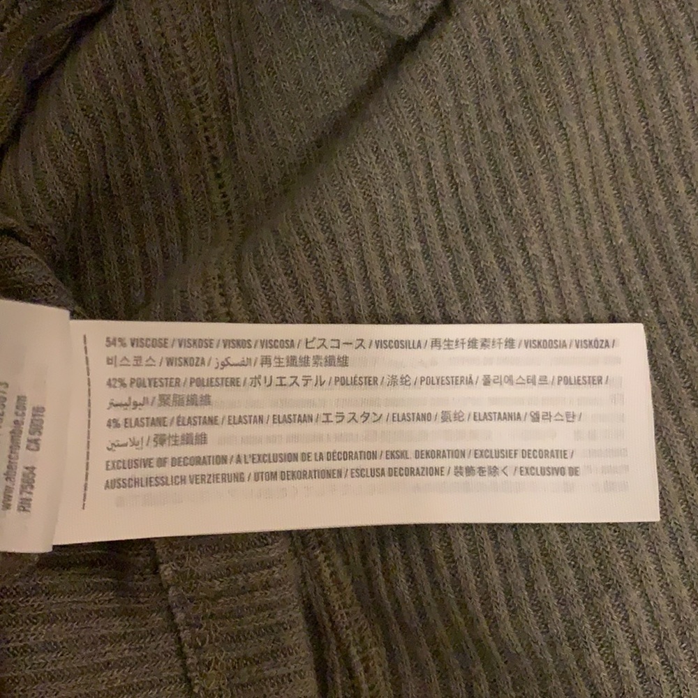 A&F tee - Picture 4 of 5